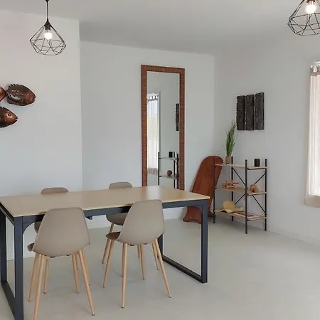 Duplex T3 Neuf De 4 à 6 Personnes 5 Min à Pied Du Centre Et De La LʼÎle-Rousse