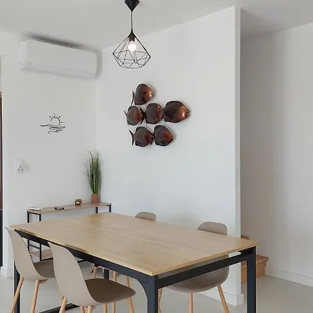 Duplex T3 Neuf De 4 A 6 Personnes 5 Min A Pied Du Centre Et De La Lägenhet LʼÎle-Rousse