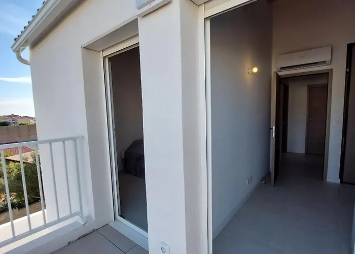 Duplex T3 Neuf De 4 A 6 Personnes 5 Min A Pied Du Centre Et De La L'Ile-Rousse (Corsica)