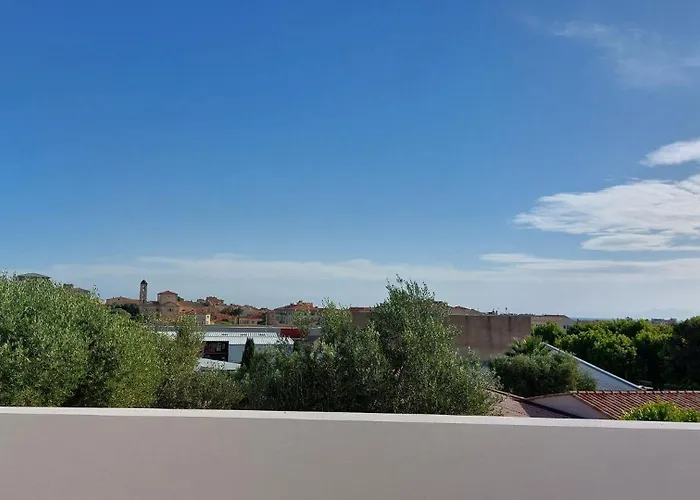 Duplex T3 Neuf De 4 A 6 Personnes 5 Min A Pied Du Centre Et De La Apartment L'Ile-Rousse (Corsica)