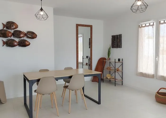 Duplex T3 Neuf De 4 A 6 Personnes 5 Min A Pied Du Centre Et De La L'Ile-Rousse (Corsica)