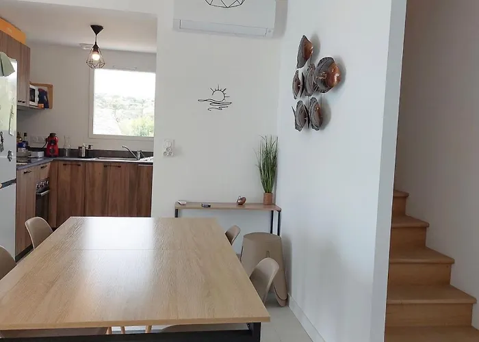Duplex T3 Neuf De 4 A 6 Personnes 5 Min A Pied Du Centre Et De La Apartment L'Ile-Rousse (Corsica)