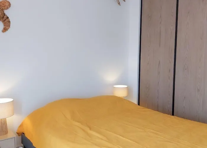 Duplex T3 Neuf De 4 A 6 Personnes 5 Min A Pied Du Centre Et De La L'Ile-Rousse (Corsica)